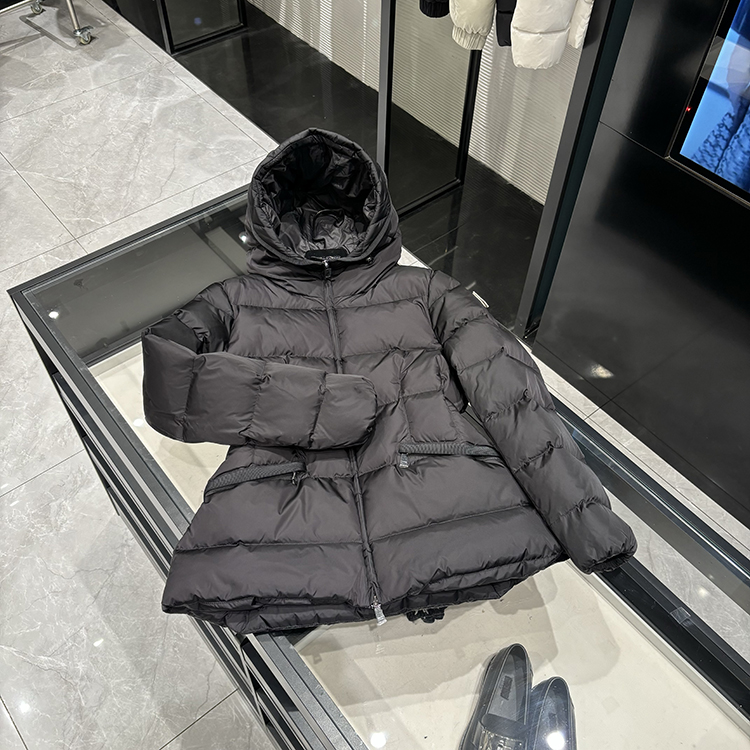 25年秋冬新款 时尚百搭蚂蚁腰收腰显瘦连帽女款羽绒服-25186