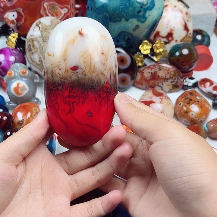 玛瑙/玉髓未镶嵌珠宝奇石