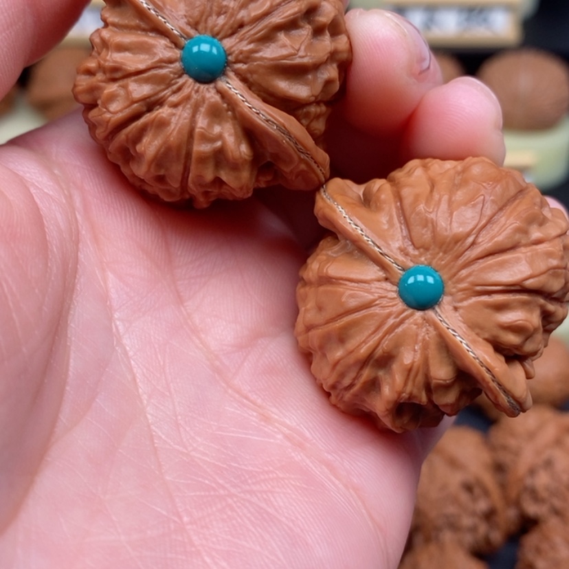 【闪购商品】文玩核桃吊坠稀**点石门元宝