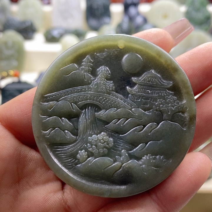 和田玉颈饰未镶嵌