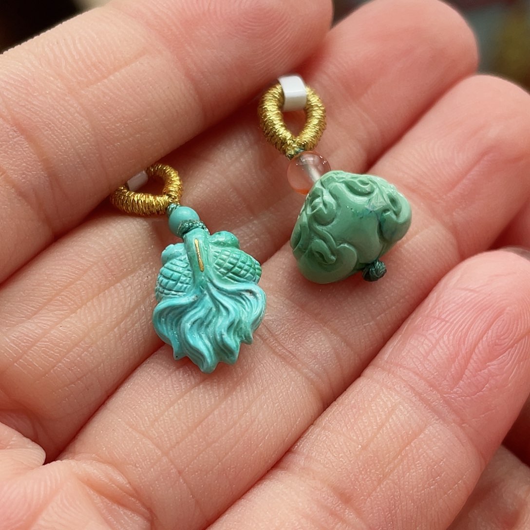 绿松石颈饰未镶嵌