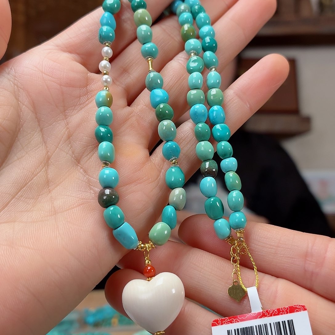 18K金镶嵌绿松石珠宝奇石