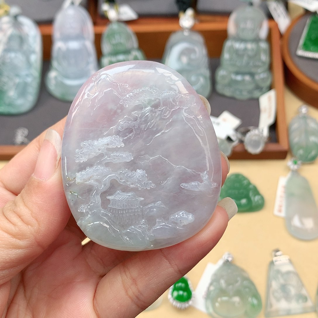 翡翠颈饰未镶嵌山水牌