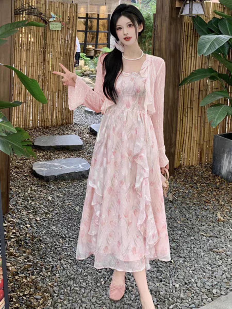 77033款法式茶歇露肩雪纺碎花吊带连衣裙