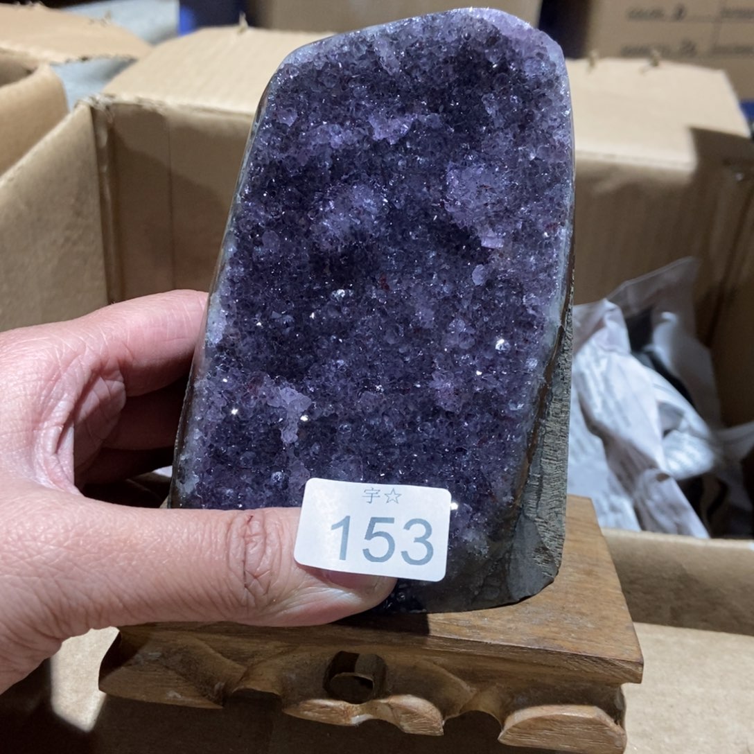 紫晶天然水晶摆件未镶嵌