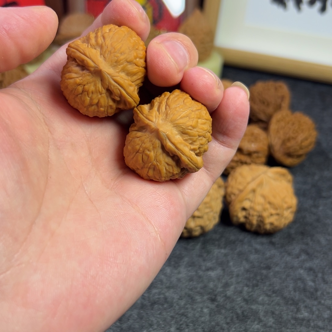 文玩核桃把件舍利