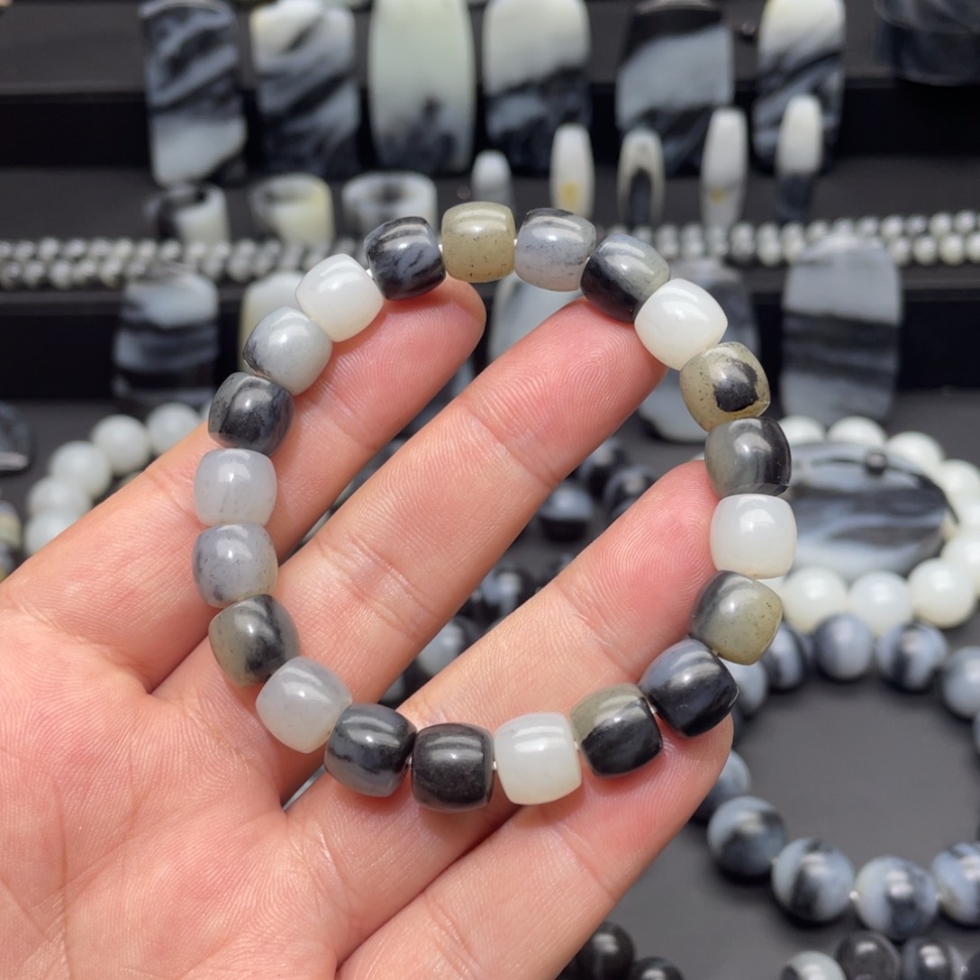 和田玉手串未镶嵌