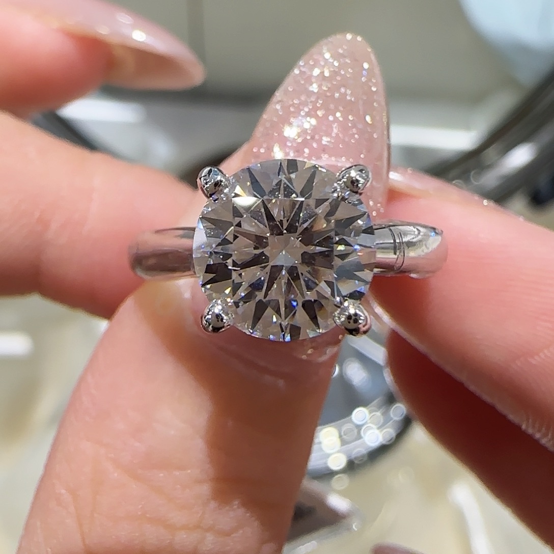 实验室培育钻石18K金镶嵌1895四爪2卡igi双证