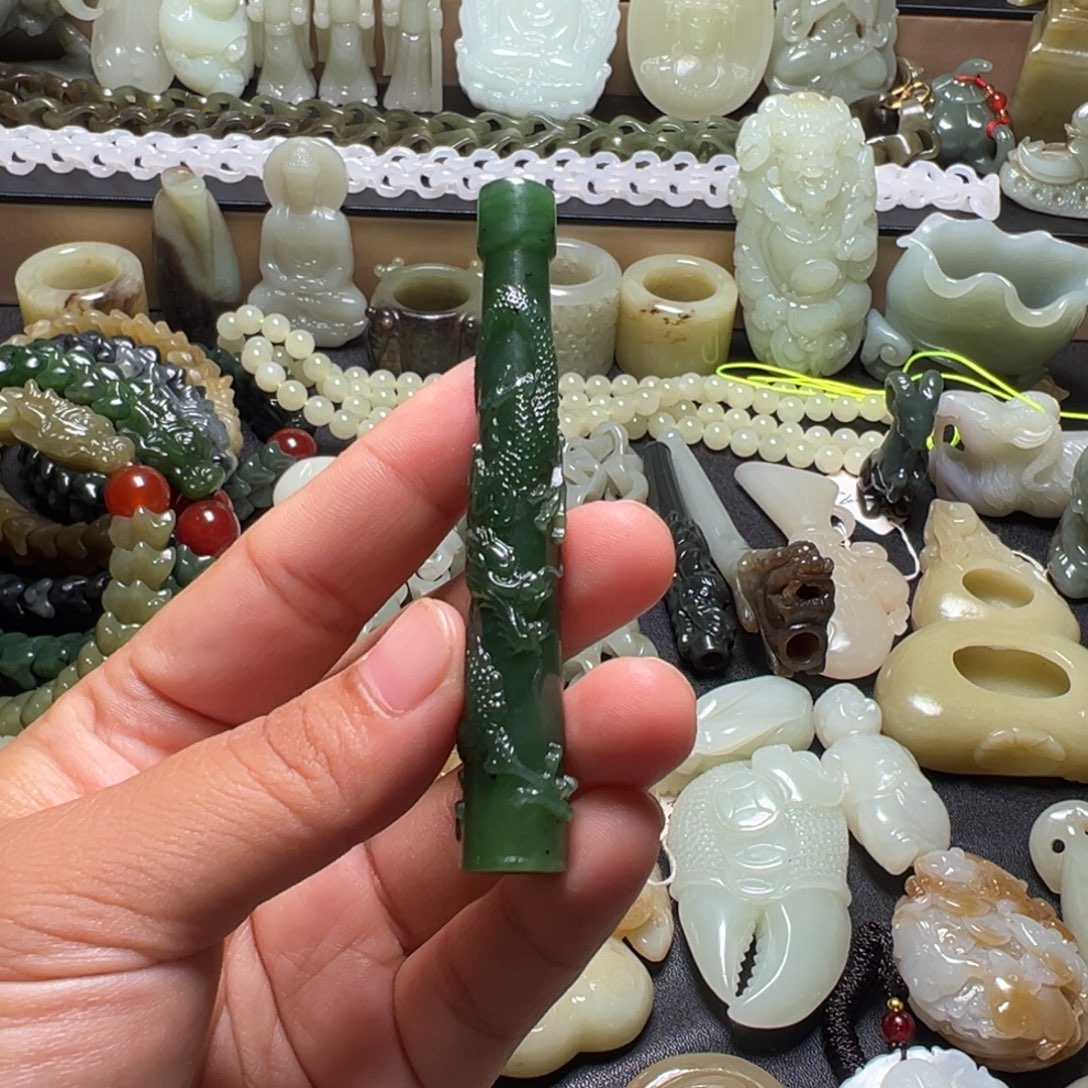 双***尾和田玉（糖玉）未镶嵌颈饰