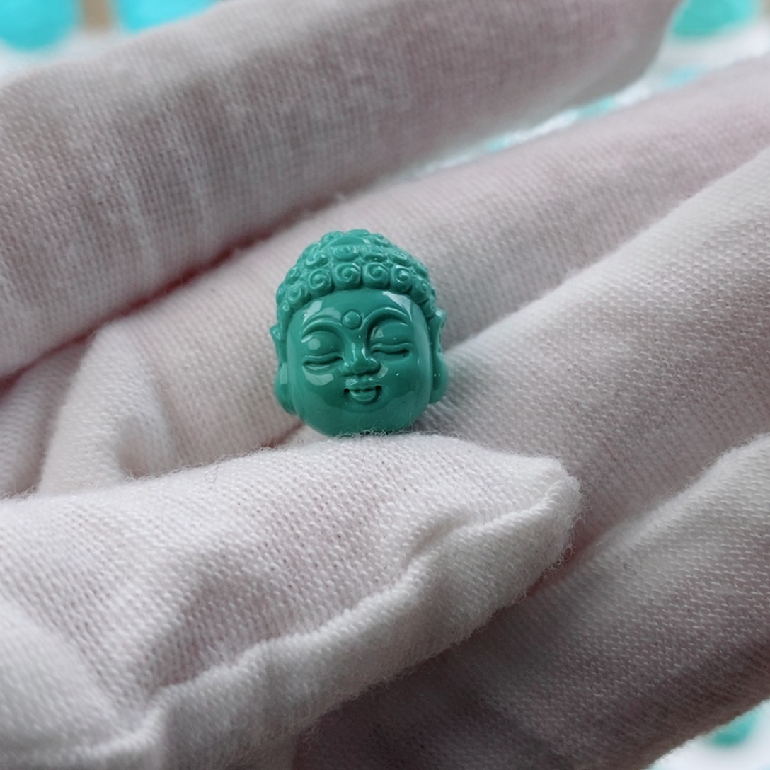 绿松石配饰未镶嵌