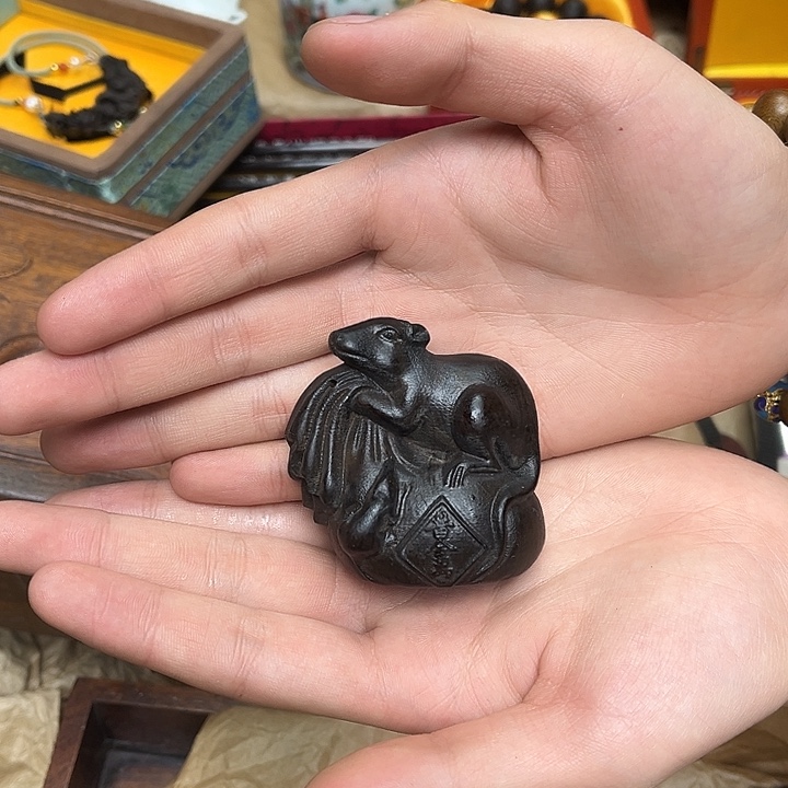 大叶紫檀（黑酸枝木类）