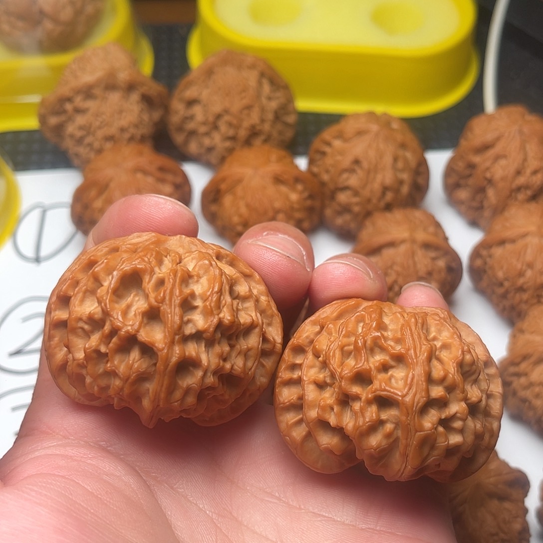 甜***伤文玩核桃吊坠苹果