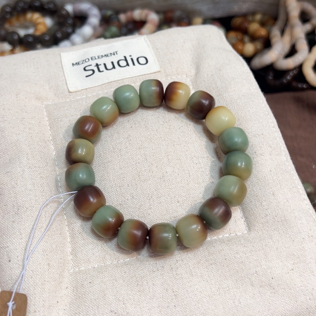 倚***风菩提根/象牙果吊坠522敦煌14微瑕