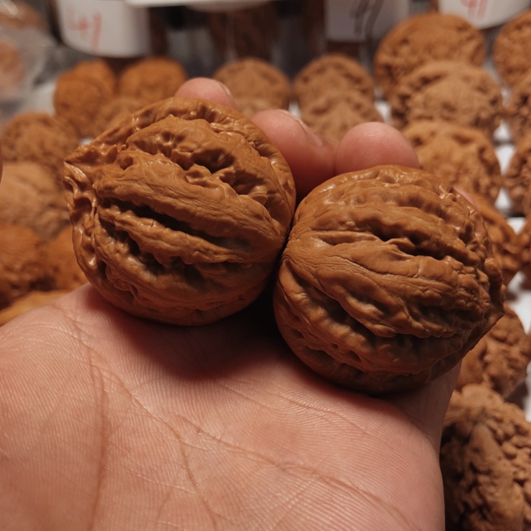 文玩核桃吊坠霸王龙42全品