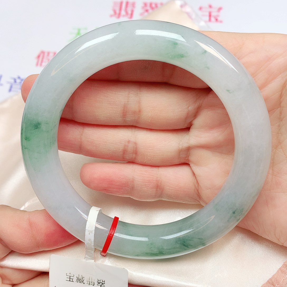 翡翠手镯未镶嵌圆条60