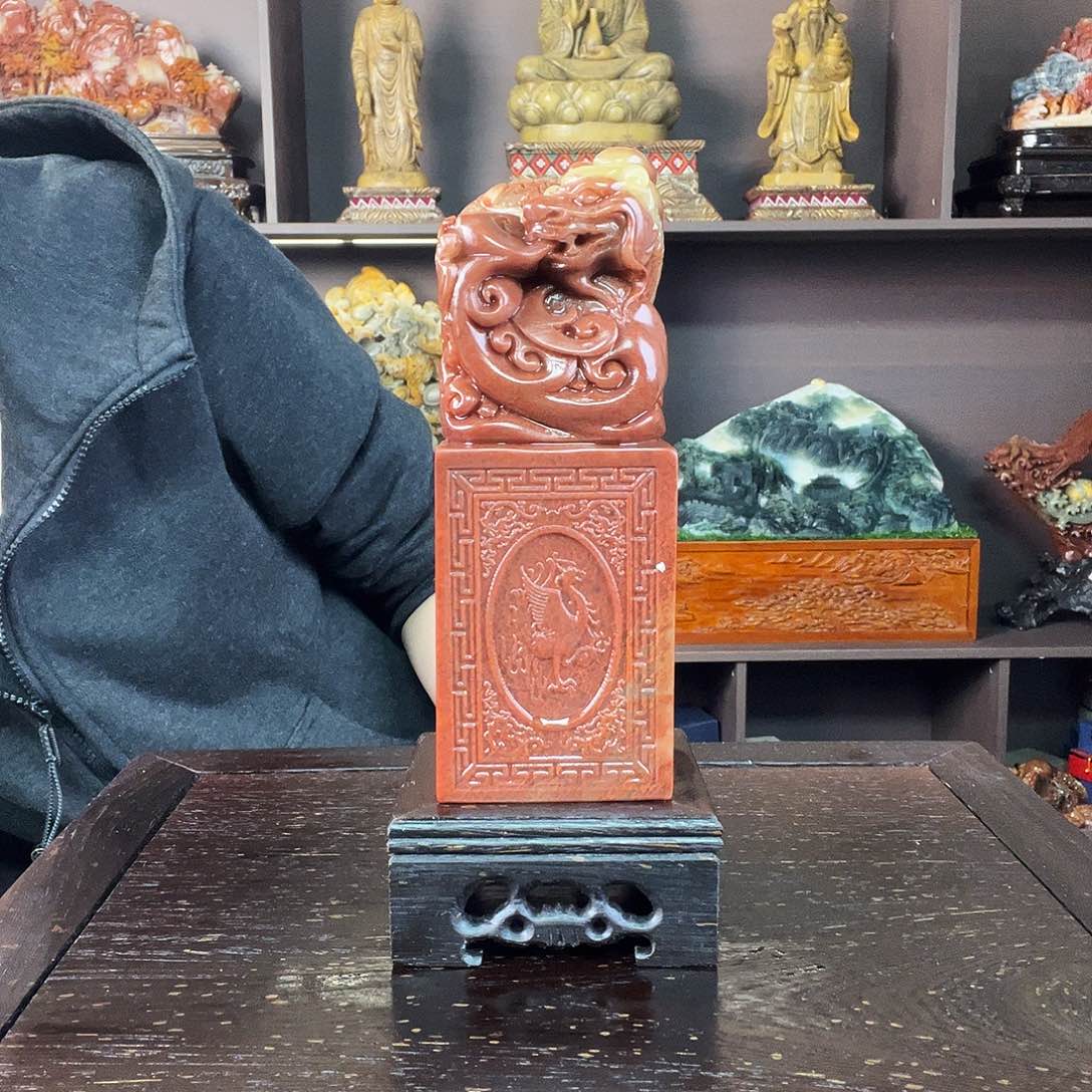 寿山石印石何*庄。。。。。。。。。。。。