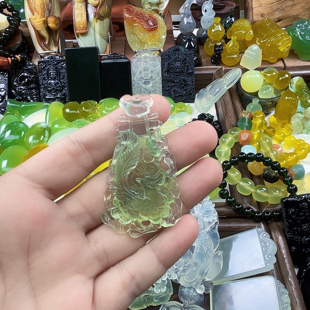 郭***生岫玉未镶嵌吊坠(不含链)