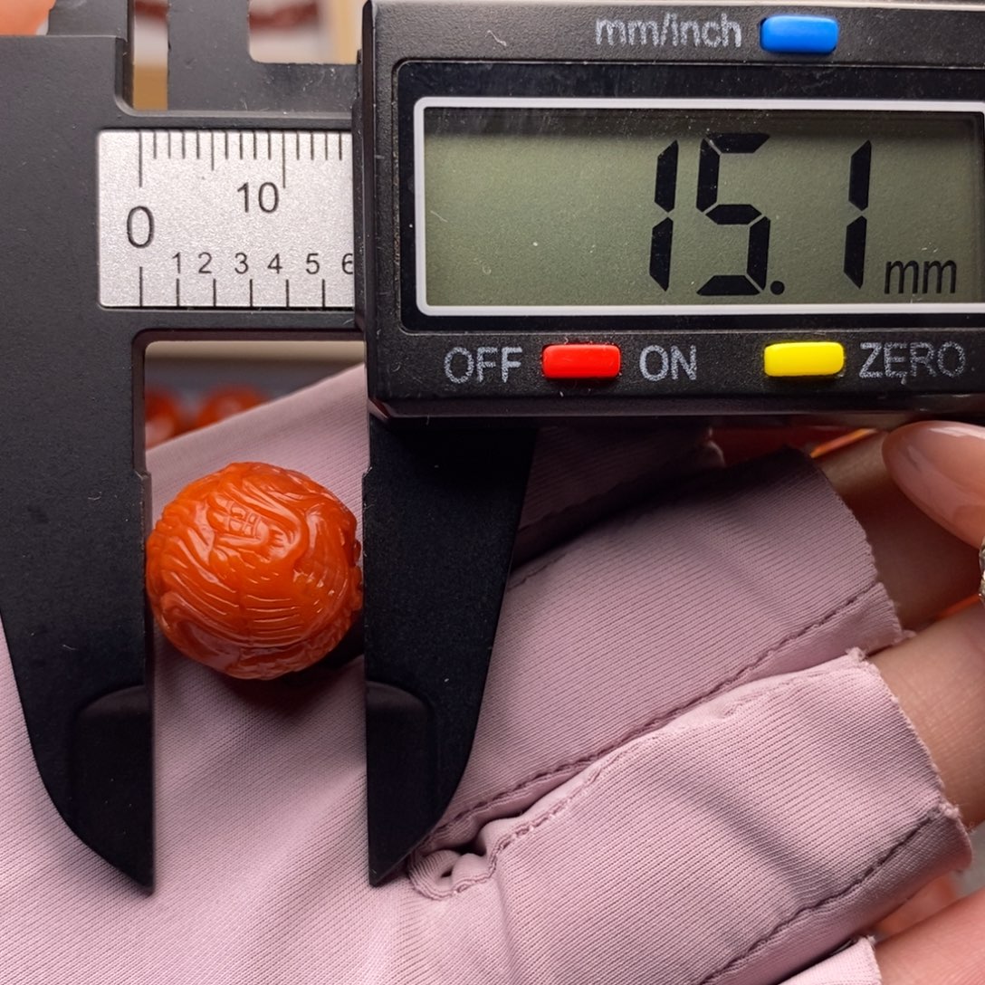 南红玛瑙未镶嵌配饰凤凰牡丹 微瑕带纹