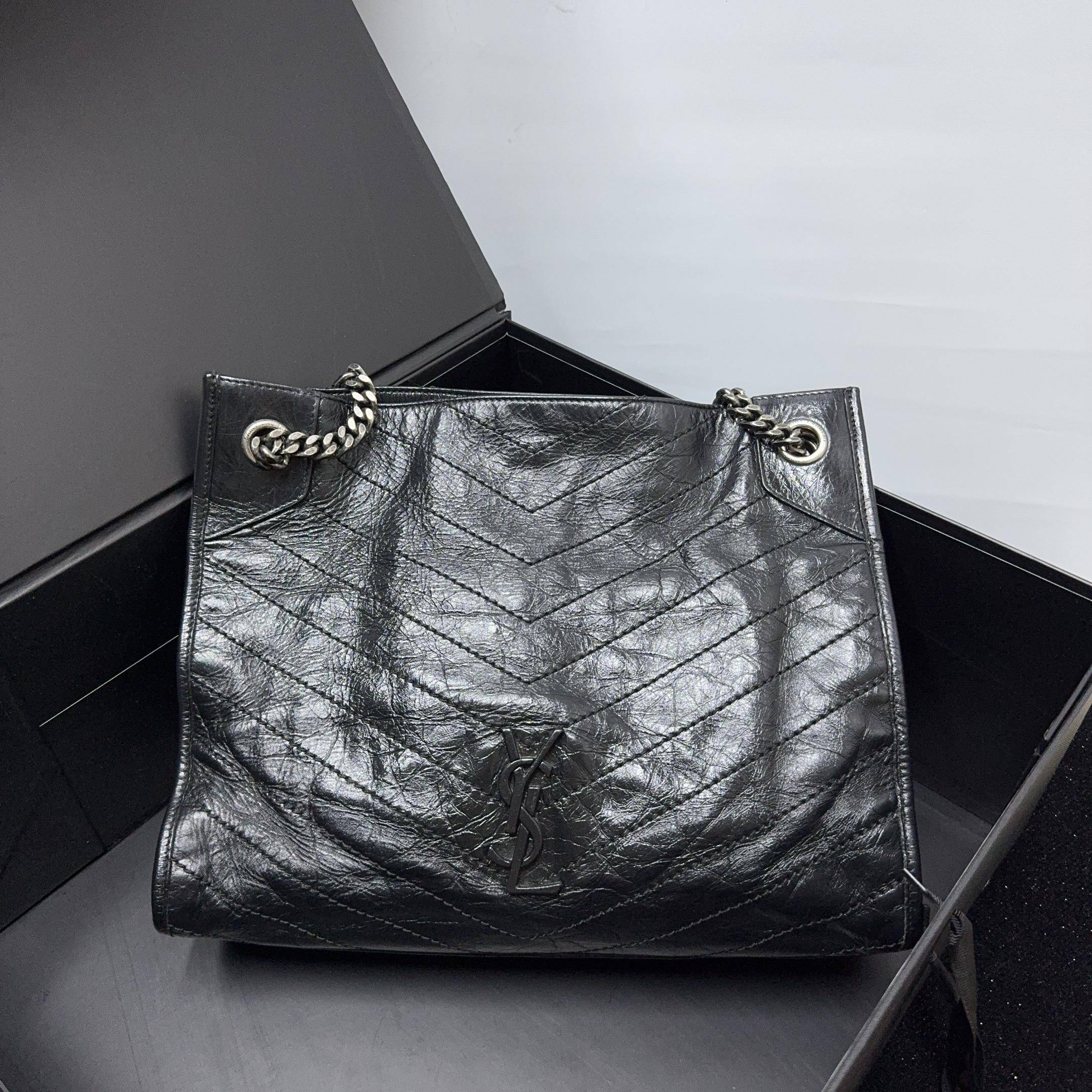 胖虎安安/圣罗兰/95新/公价0/箱包/两用包/31T2501240064