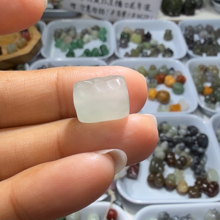 未镶嵌和田玉珠宝半成品