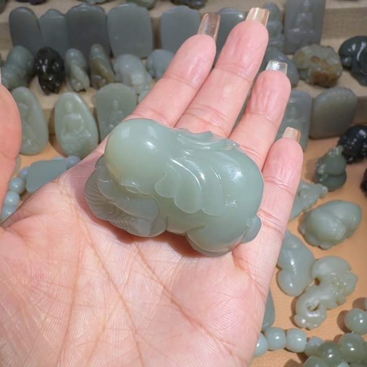 和田玉（糖玉）未镶嵌挂件