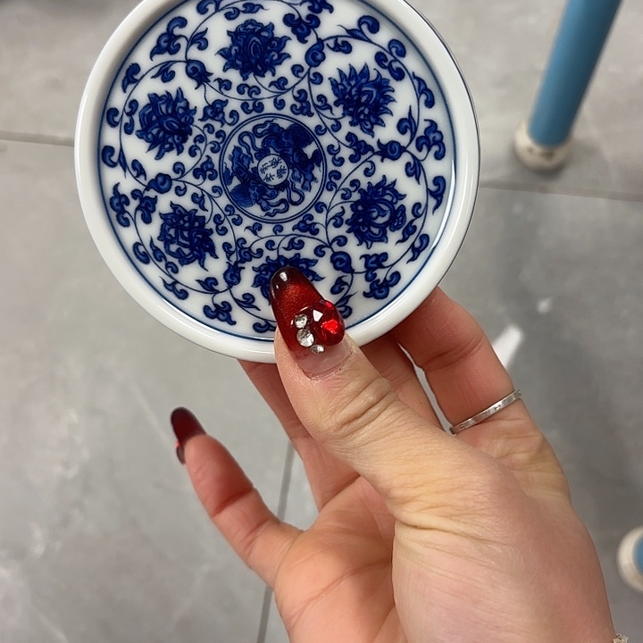 陶摆件青花缠枝连杯垫