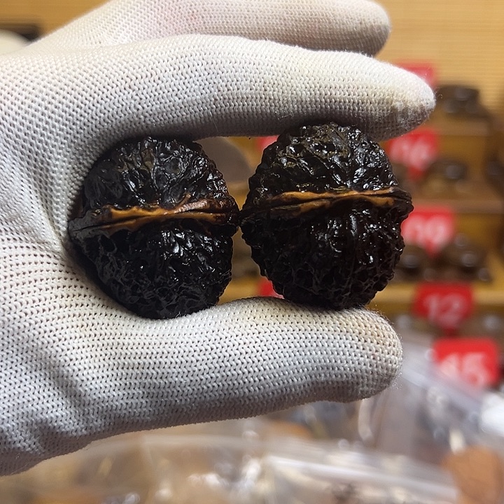 把件文玩核桃地焖铁绣球