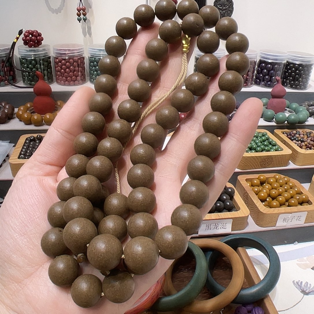 泥塑云冻雪莲1.2脖挂54子