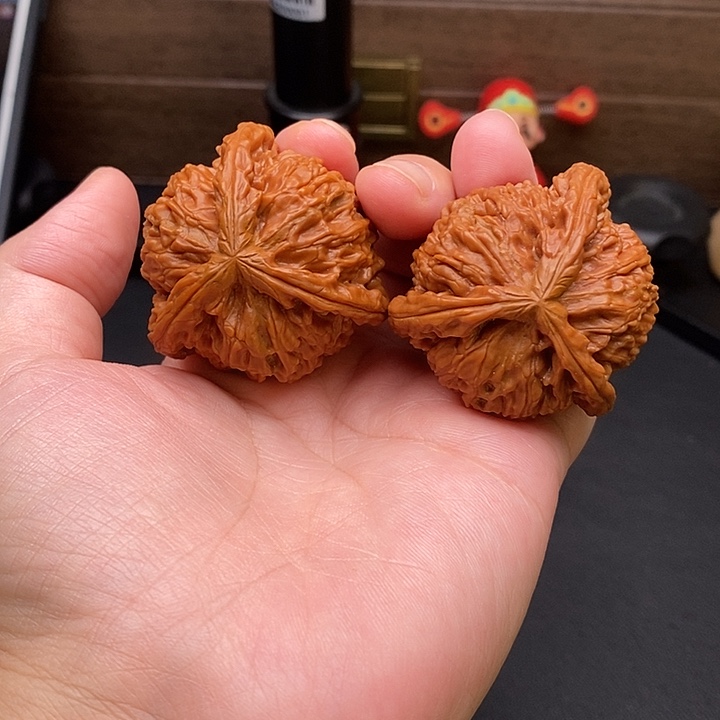 把件文玩核桃白奔