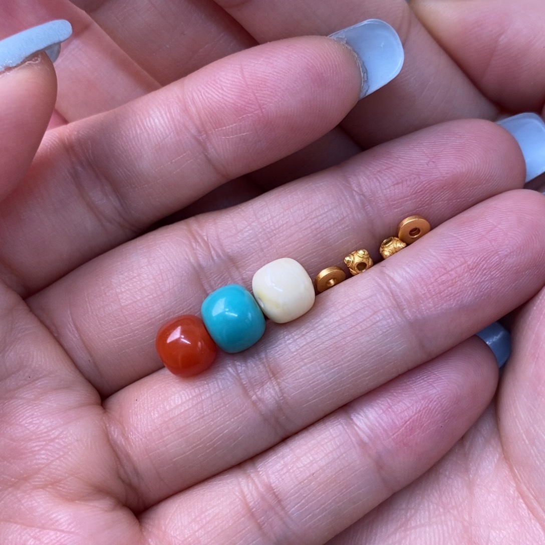 裸石琥珀未镶嵌T**雷蜜蜡