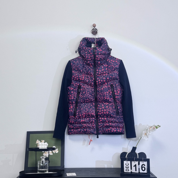 95新 MONCLER 剪标联名款羽绒服外套夹克 M码 