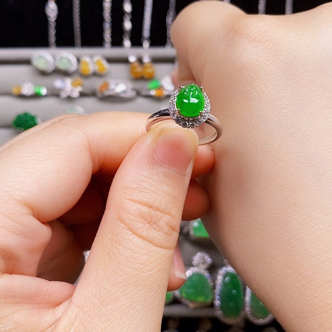 翡翠戒指银S925镶嵌貔貅