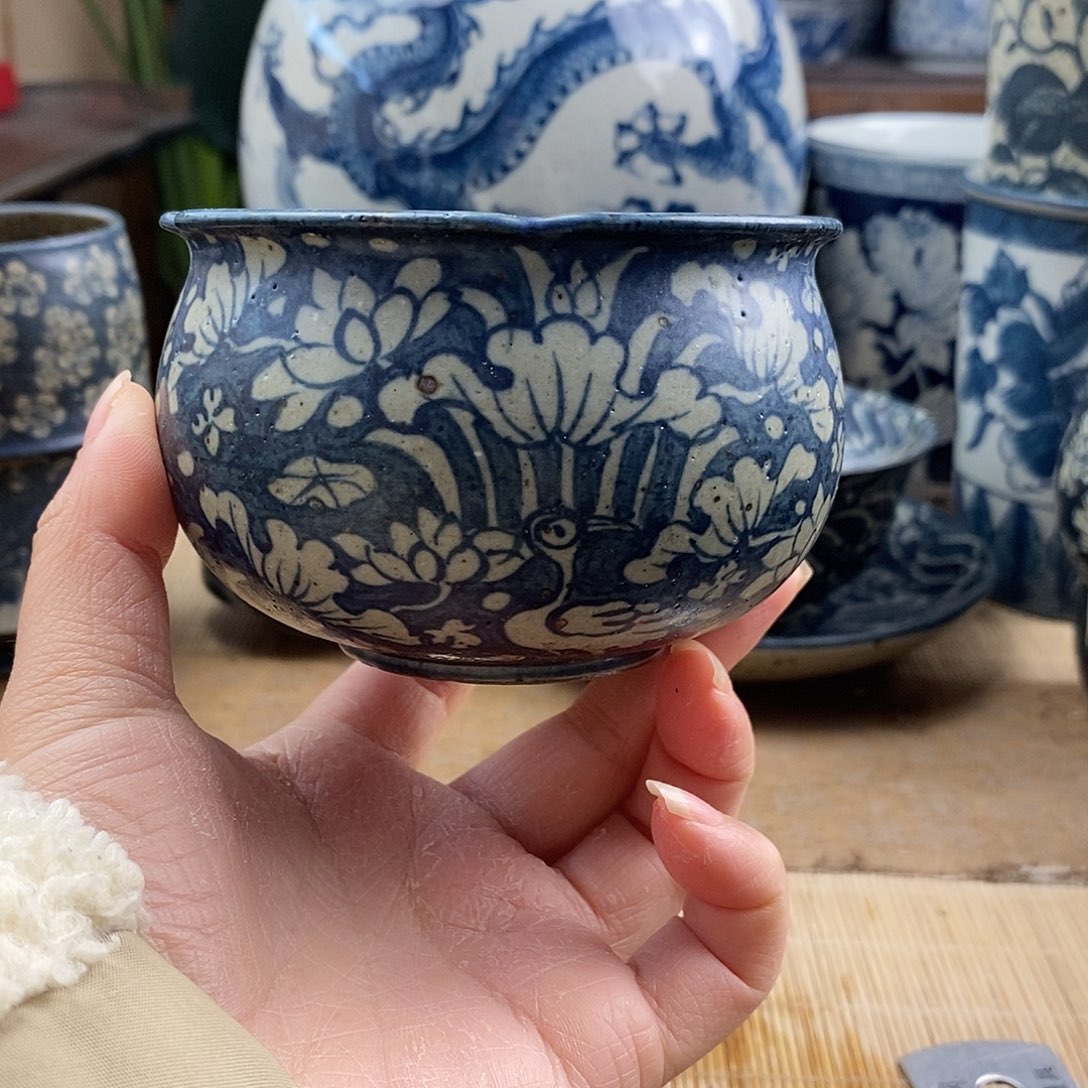 手工手绘青花陶瓷