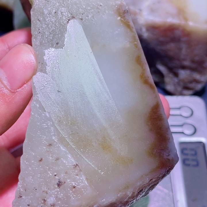 和田玉（糖玉）未镶嵌珠宝半成品