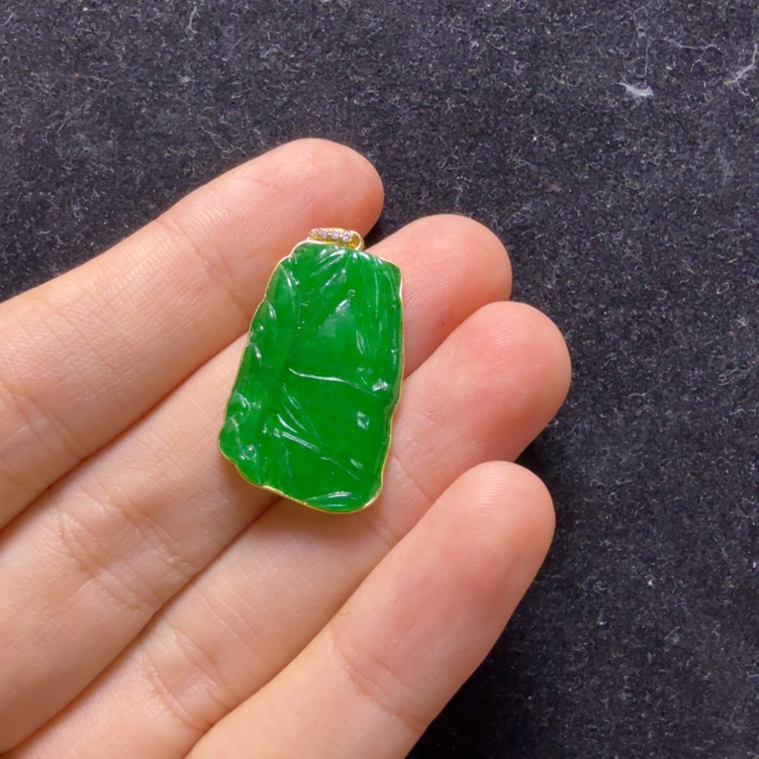 妙***)玛瑙/玉髓未镶嵌颈饰