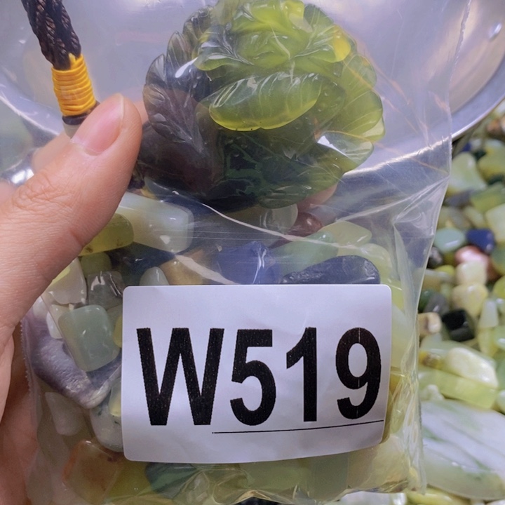 未镶嵌岫玉鱼缸石