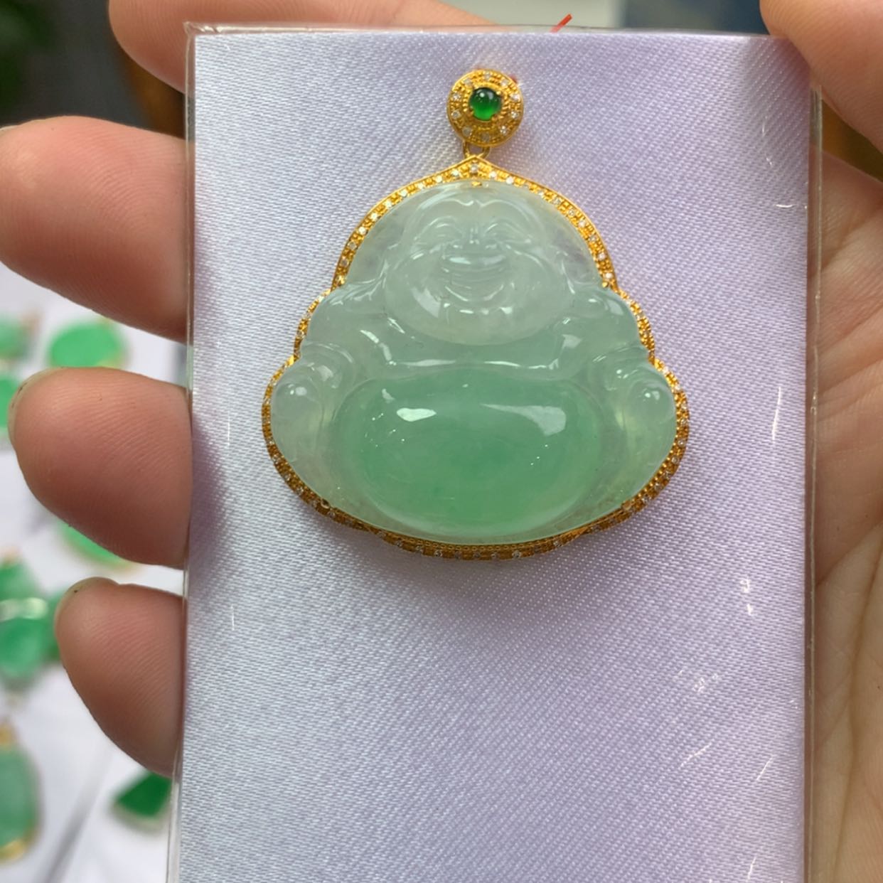 【闪购商品】翡翠颈饰18K金镶嵌翡翠首饰