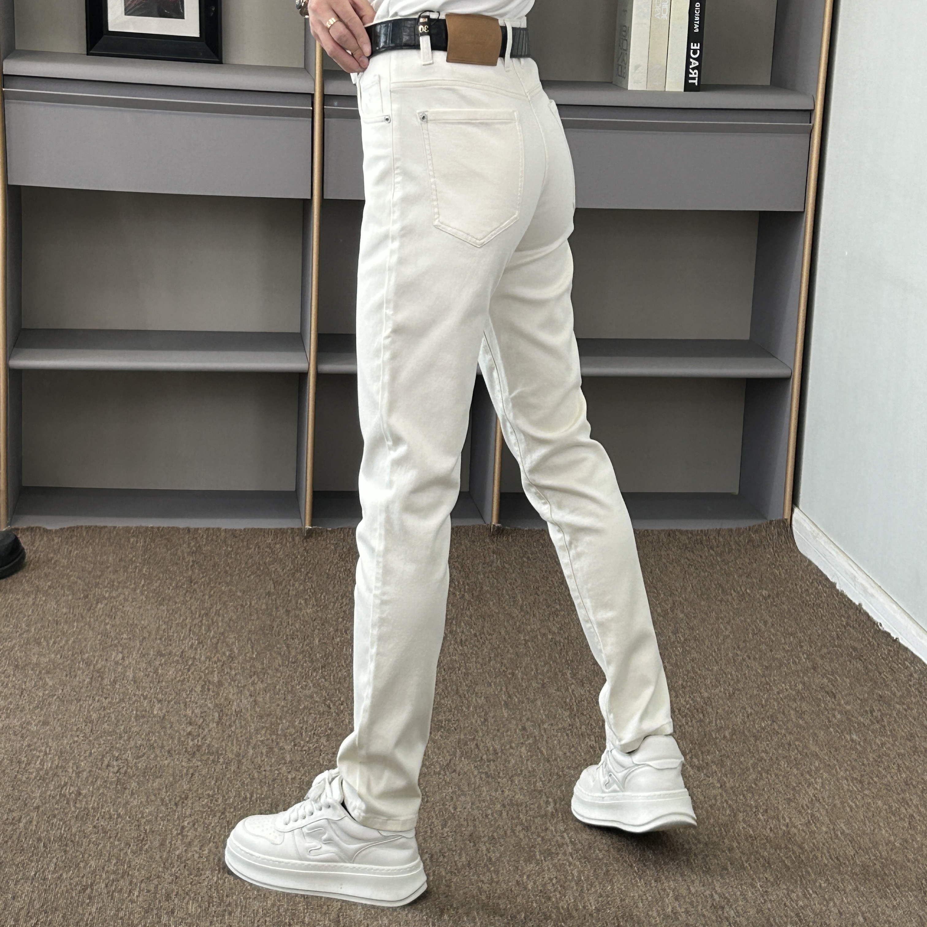 男士白色百搭牛仔修身弹力小直筒裤秋冬款cx1006