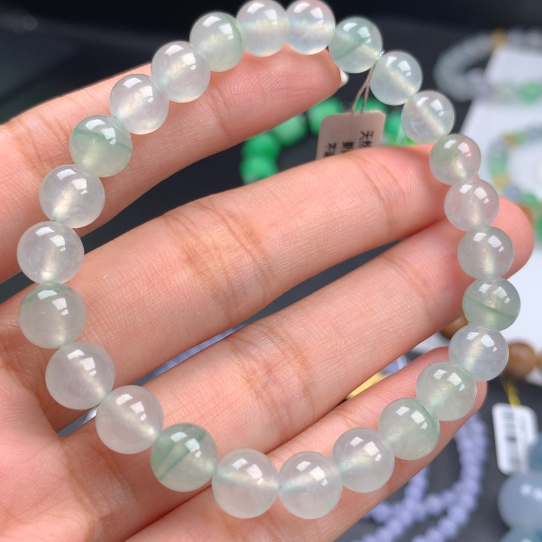 翡翠手链未镶嵌卡