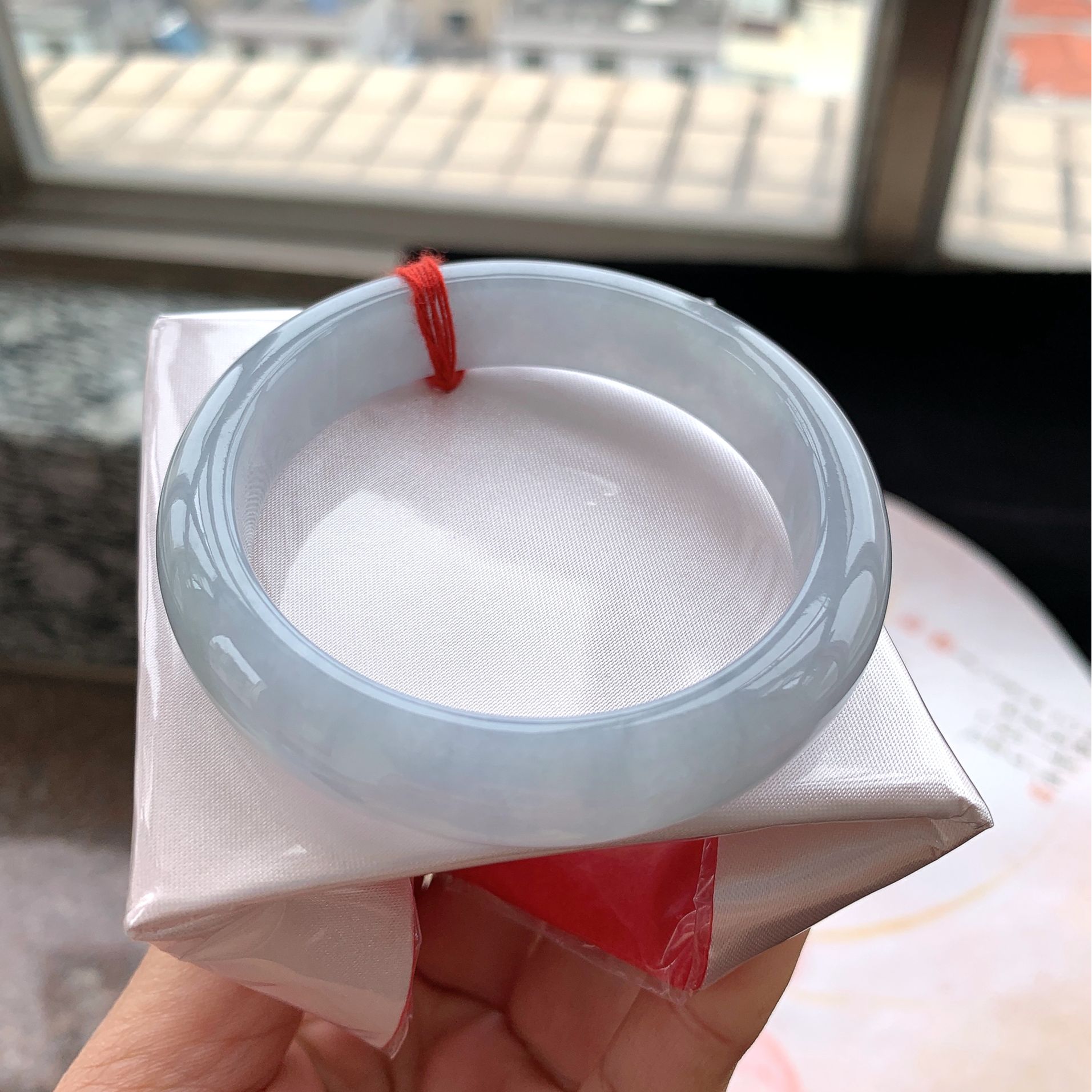 天然翡翠缅甸A货圈口56mm正圈水润宽边蓝底女款玉手镯精美时尚