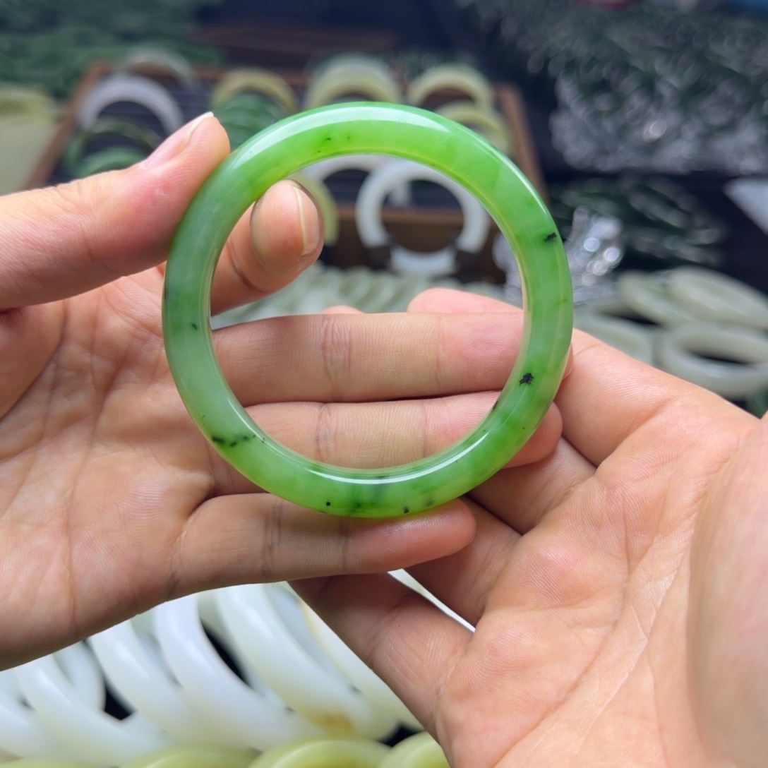 金***⋆和田玉未镶嵌车挂