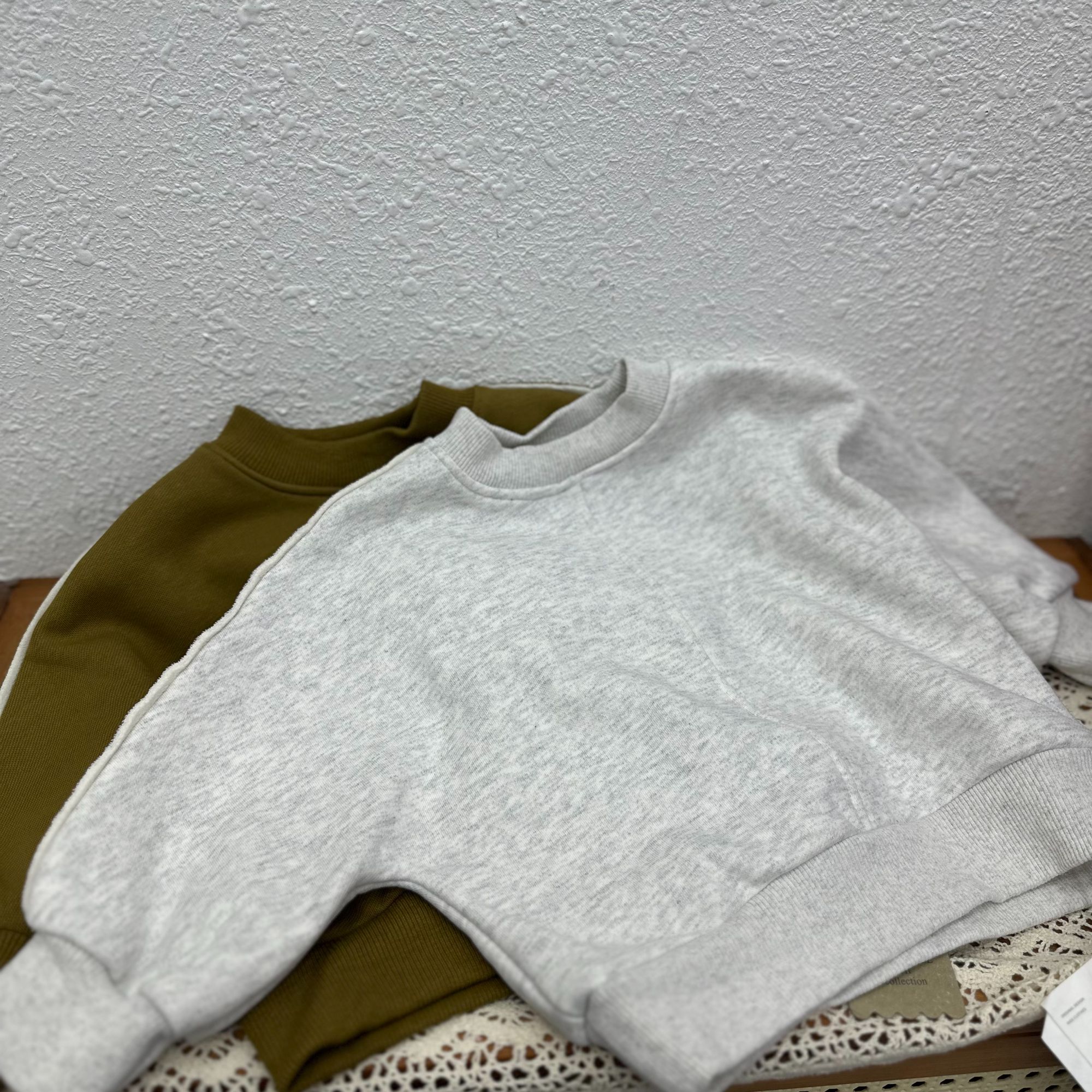 215云而屋儿童纯色休闲卫衣