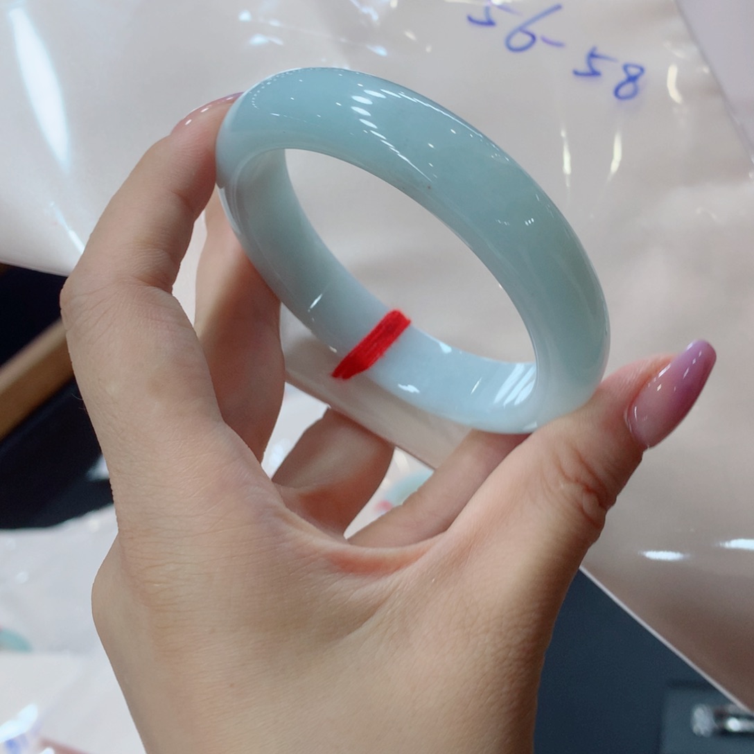 翡翠手镯未镶嵌浦*买断