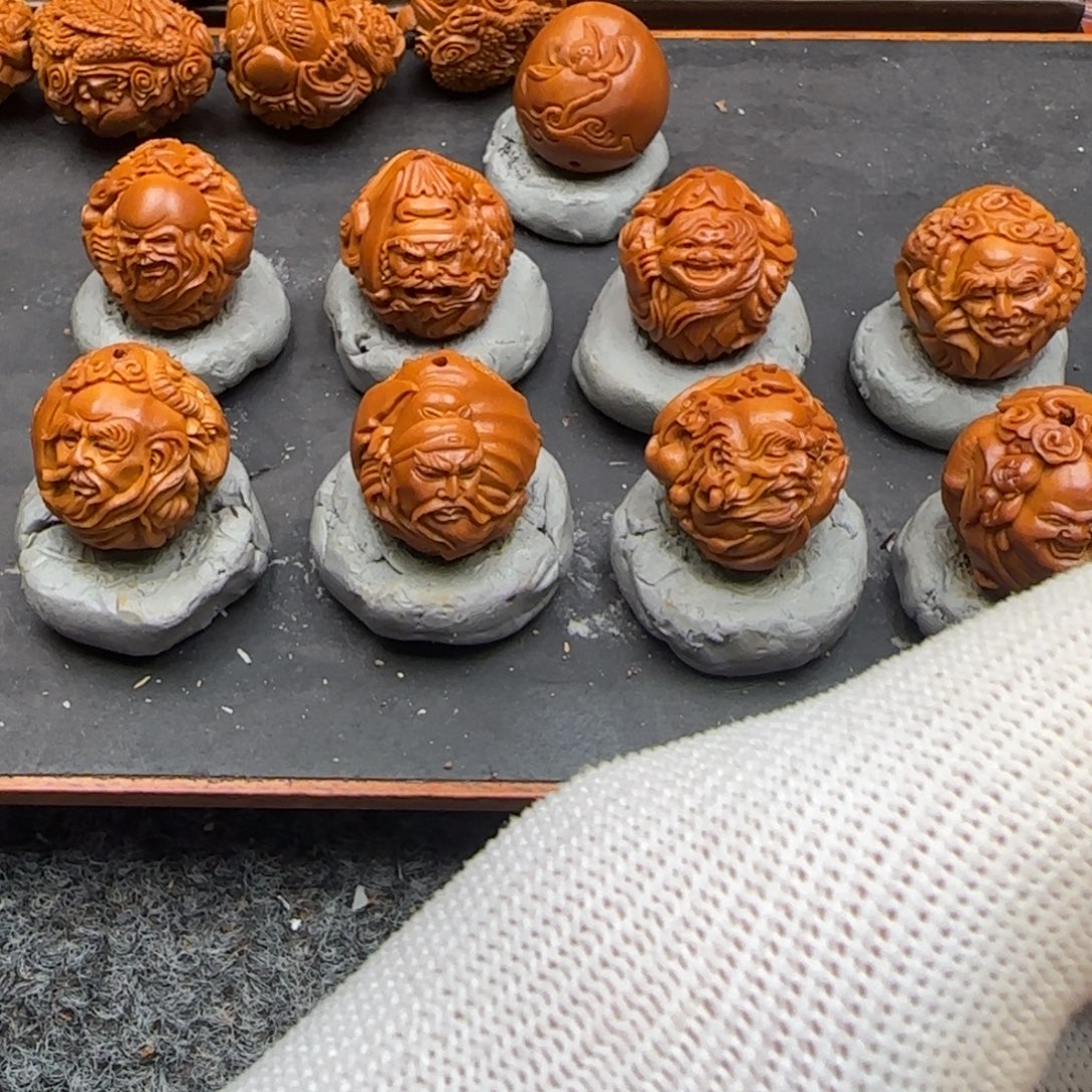 诚***君吊坠橄榄核……………………