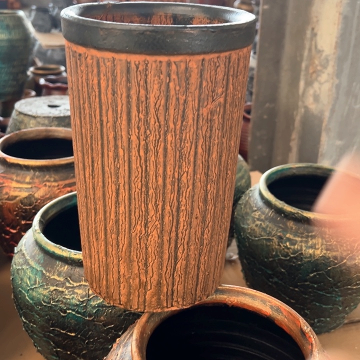 9.9-1瑕疵高24口15土黄直筒