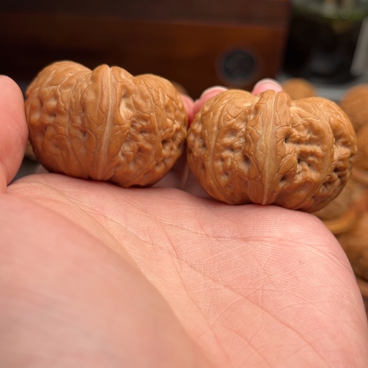 文玩核桃把件平谷元宝 43