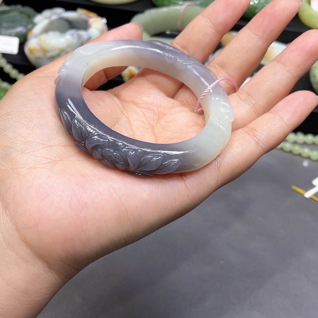 和田玉未镶嵌手镯56圈口93