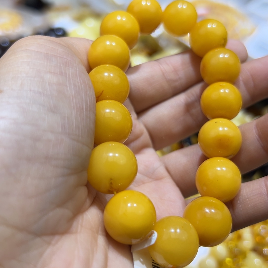 琥珀珠宝奇石未镶嵌