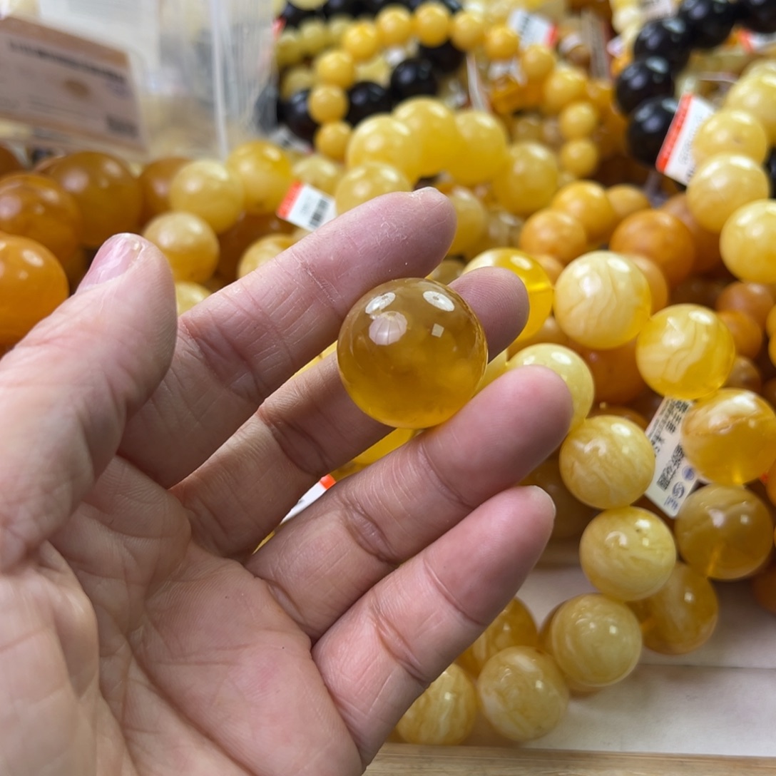 琥珀珠宝奇石未镶嵌