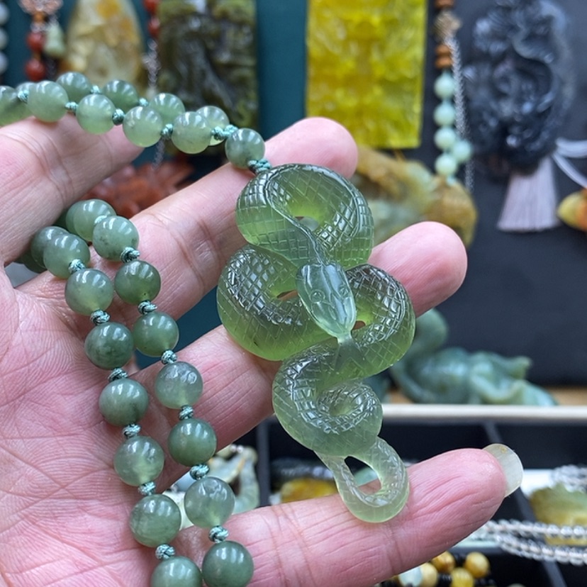 【闪购商品】未镶嵌蛇纹石玉吊坠